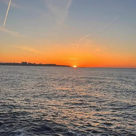 Apartamento Primera Linea Playa *